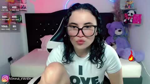 Snapshot of ninna_raven chatting on May 21, 2026, 9:11 pm Ninna online show from May 21, 2026, 9:11 pm