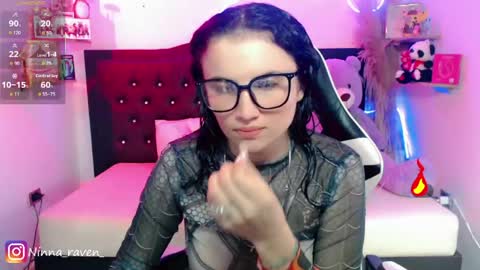 Snapshot of ninna_raven chatting on May 25, 2026, 9:10 pm Ninna online show from May 25, 2026, 9:10 pm