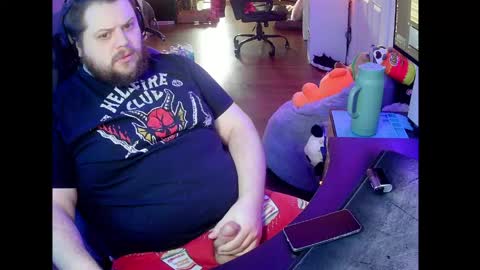 HungStepSon online show from April 19, 2026, 2:27 pm