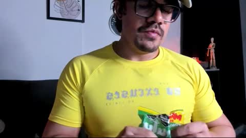 Snapshot of nipsfetich chatting on February 10, 2026, 4:05 am Steven online show from February 10, 2026, 4:05 am