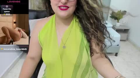 Snapshot of niraksil chatting on January 8, 2025, 3:39 pm Niraksil online show from January 8, 2025, 3:39 pm