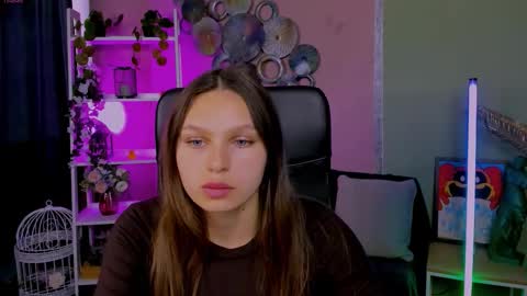 niri_vex online show from October 3, 2025, 11:18 am