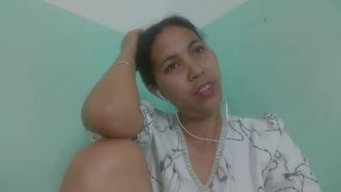 nirisouh online show from October 13, 2025, 5:51 am