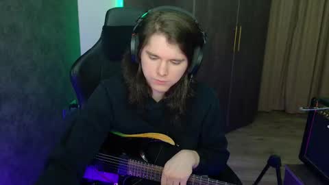 Snapshot of nitroshade chatting on January 25, 2025, 2:15 am nitroshade online show from January 25, 2025, 2:15 am