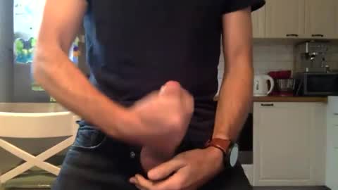 Snapshot of nixomuc chatting on November 8, 2025, 10:37 am nixomuc online show from November 8, 2025, 10:37 am