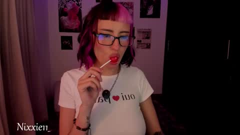 Nixxie  online show from March 26, 2026, 3:12 am