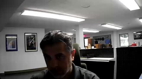 nklado18 online show from October 15, 2025, 5:57 pm