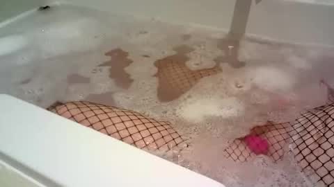 Will online show from February 12, 2025, 6:30 pm