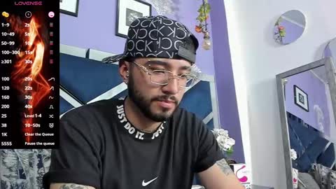 noa_bonucci online show from February 3, 2025, 6:49 pm