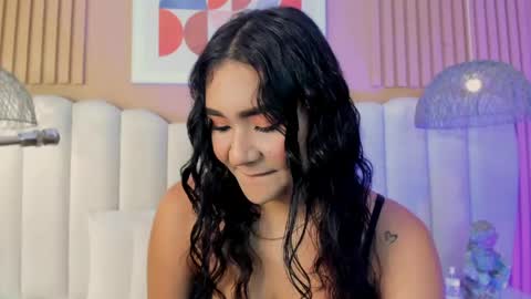 Snapshot of noa_moon chatting on April 29, 2026, 2:48 am Noa online show from April 29, 2026, 2:48 am