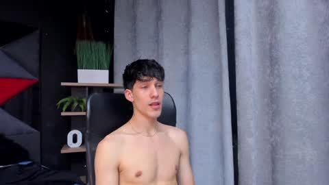 Noah Brigth online show from December 19, 2024, 1:50 am