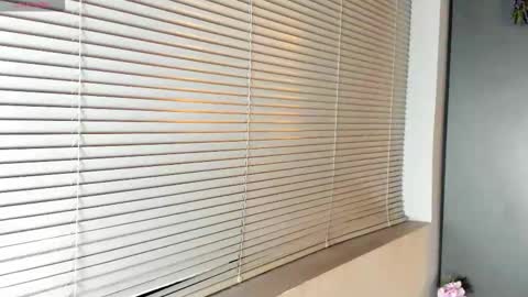 noah_dupont_ online show from February 18, 2026, 11:39 am