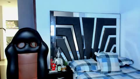 Noah Harris01 online show from February 2, 2026, 12:26 pm