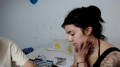 noah hehim    online show from February 9, 2025, 6:05 pm