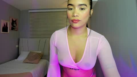 Snapshot of noah_owenss chatting on May 14, 2026, 12:34 pm Noemy online show from May 14, 2026, 12:34 pm