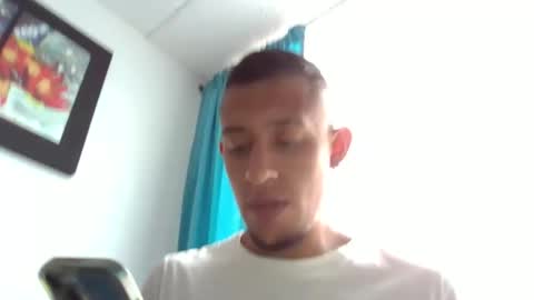 Snapshot of noah_roberts_ chatting on November 2, 2025, 8:22 pm Noah online show from November 2, 2025, 8:22 pm