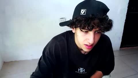 Snapshot of noah_sokolov_ chatting on February 26, 2026, 4:28 pm Kervs online show from February 26, 2026, 4:28 pm