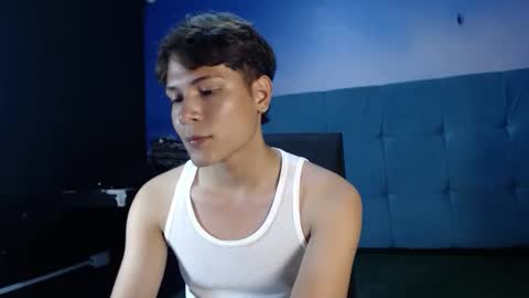 noahbakerr online show from October 21, 2025, 7:58 pm