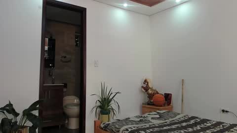 LIAM- noah online show from September 19, 2025, 1:12 pm