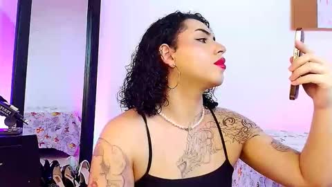 noahmonroe_11 online show from November 16, 2025, 6:24 pm