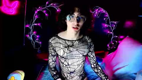 Noah Xtar online show from September 29, 2025, 12:38 am