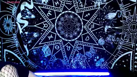 caroline online show from October 13, 2025, 12:21 am