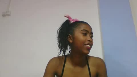 noelina online show from February 25, 2026, 5:28 am