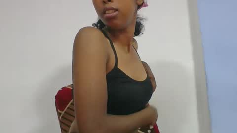 noelina online show from February 26, 2026, 6:29 pm