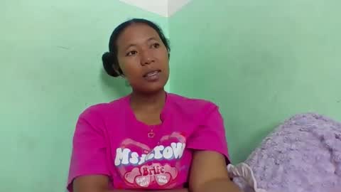 Snapshot of noellah chatting on May 8, 2026, 6:08 am noellah online show from May 8, 2026, 6:08 am