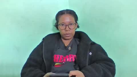 Snapshot of noellah chatting on May 27, 2026, 12:46 pm noellah online show from May 27, 2026, 12:46 pm