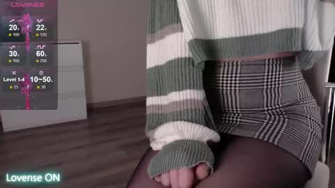 Snapshot of noelleneptune chatting on January 19, 2026, 11:47 am noelleneptune online show from January 19, 2026, 11:47 am