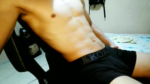 nofacebaby_ online show from April 21, 2026, 6:23 pm