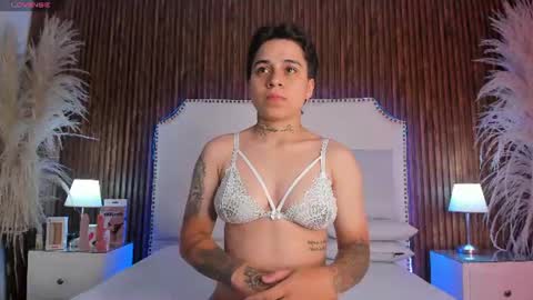 Snapshot of noha_parker chatting on August 4, 2026, 4:04 am Noha online show from August 4, 2026, 4:04 am