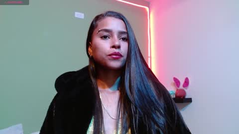 Noha Thomson online show from January 27, 2025, 9:55 pm