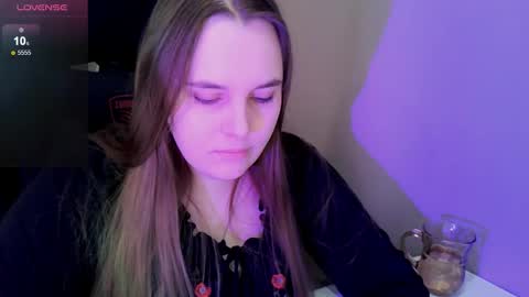 noir_ember_ online show from March 29, 2026, 5:13 pm