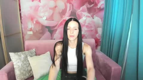 Snapshot of noirdiva chatting on July 5, 2026, 6:09 am NoirDiva online show from July 5, 2026, 6:09 am