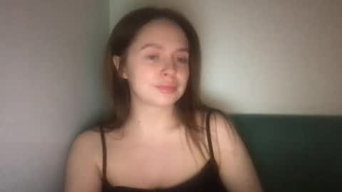Snapshot of noiryn chatting on June 5, 2026, 8:25 pm Noiryn online show from June 5, 2026, 8:25 pm