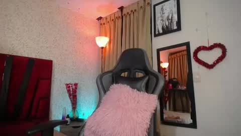 Snapshot of noise_lux chatting on May 8, 2026, 8:14 pm noise_lux online show from May 8, 2026, 8:14 pm