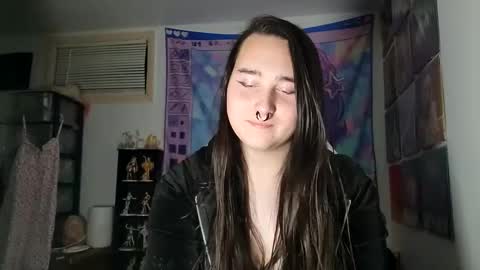 Snapshot of nonbinarybeauty20 chatting on January 28, 2025, 1:38 pm nonbinarybeauty20 online show from January 28, 2025, 1:38 pm