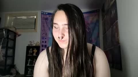 Snapshot of nonbinarybeauty20 chatting on February 19, 2025, 9:58 pm nonbinarybeauty20 online show from February 19, 2025, 9:58 pm