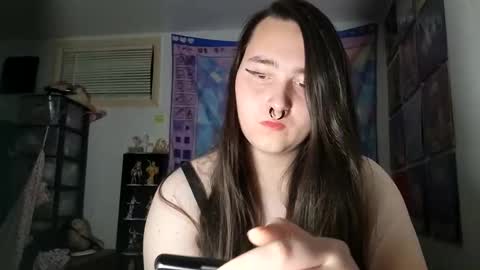 Snapshot of nonbinarybeauty20 chatting on March 4, 2025, 7:30 am nonbinarybeauty20 online show from March 4, 2025, 7:30 am