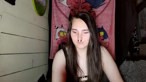Snapshot of nonbinarybeauty20 chatting on July 8, 2026, 10:20 am nonbinarybeauty20 online show from July 8, 2026, 10:20 am