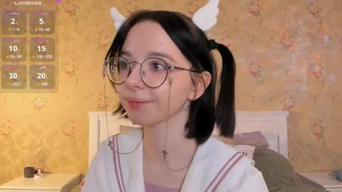 Snapshot of nora_failure chatting on December 19, 2024, 11:07 am Nora Failure online show from December 19, 2024, 11:07 am