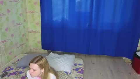 Snapshot of noradunn chatting on June 29, 2026, 1:44 pm Elina online show from June 29, 2026, 1:44 pm