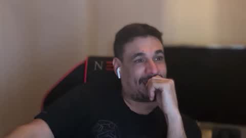 Snapshot of nosdos26 chatting on March 1, 2026, 8:55 pm Manu online show from March 1, 2026, 8:55 pm