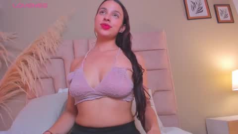 novasilk online show from March 27, 2026, 7:35 pm