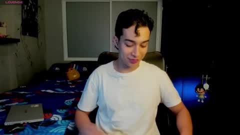 Snapshot of noxx_stark chatting on February 16, 2026, 12:07 am Noxx online show from February 16, 2026, 12:07 am