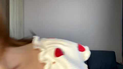 Odelina online show from April 12, 2026, 7:24 am