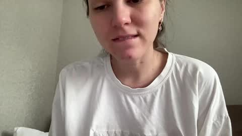 Snapshot of nursedoll chatting on April 21, 2026, 10:54 am Ema online show from April 21, 2026, 10:54 am