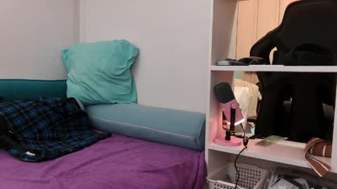 Nuttyowo online show from April 24, 2026, 9:34 am